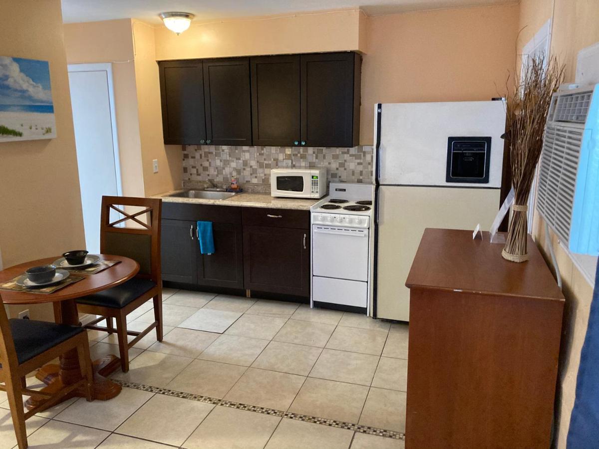 Michaels Siesta Motel St. Petersburg Extérieur photo