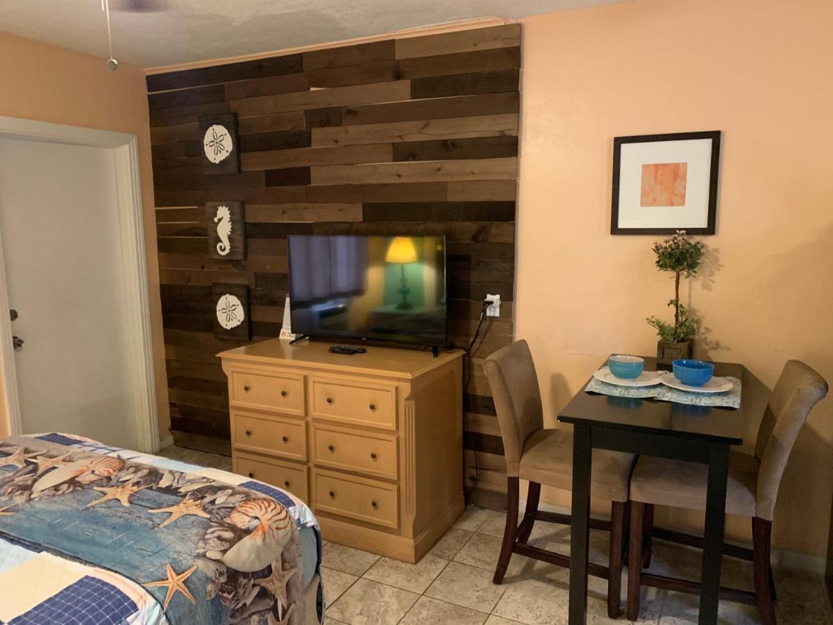 Michaels Siesta Motel St. Petersburg Extérieur photo
